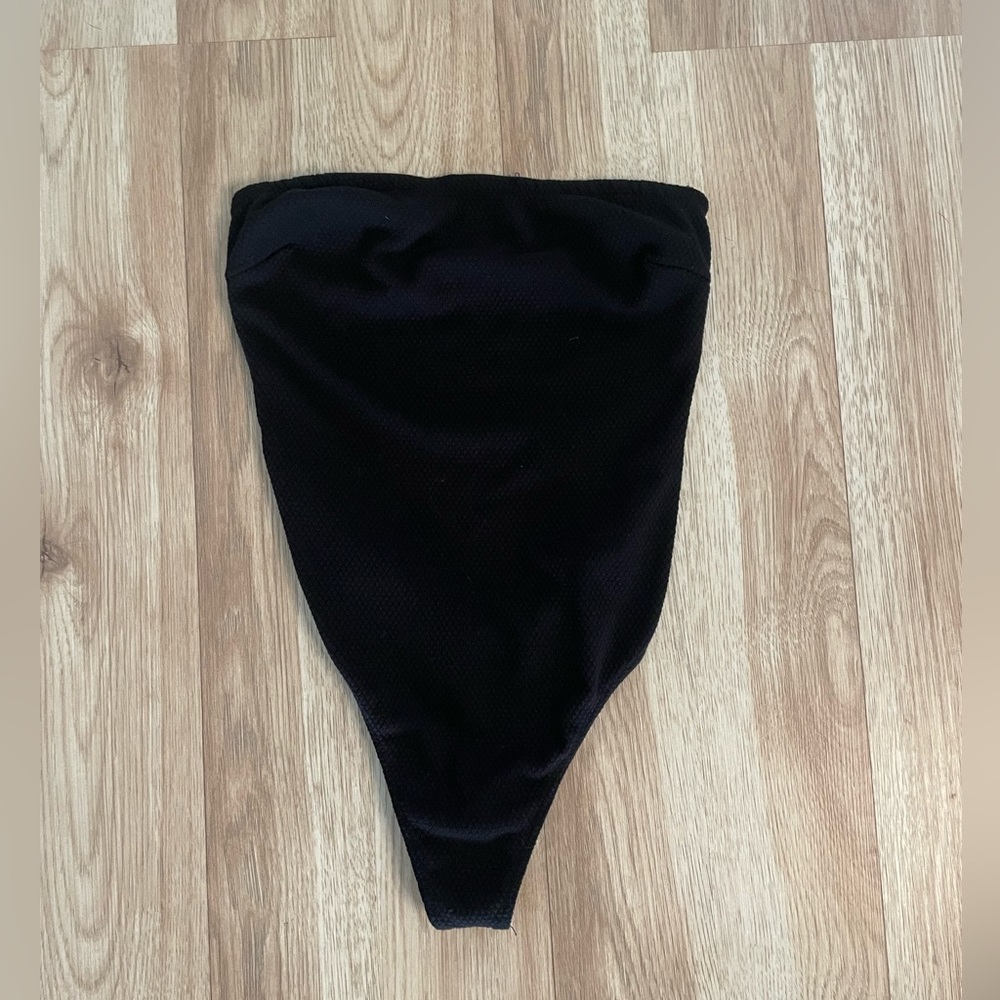 Black strapless Urban Outfitters body suit